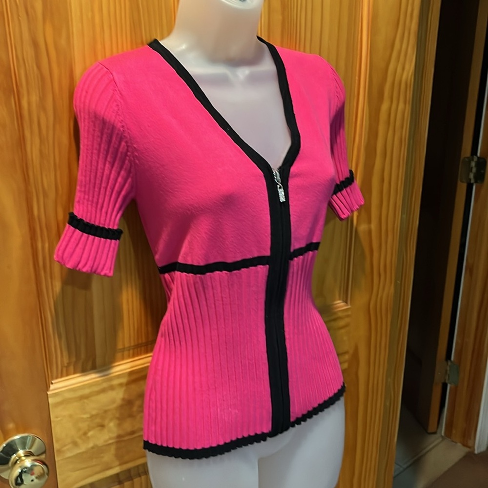 Beautiful Belldini Sweater - Hot Pink/Black - Picture 2 of 8
